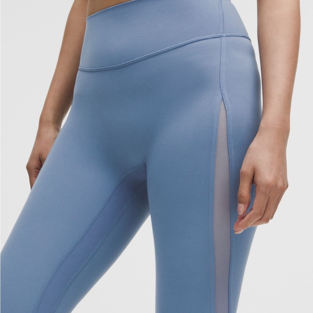 Lululemon 🆕 NWT high rise mesh panel tight 25” blue denim size 8 medium - Picture 4 of 7